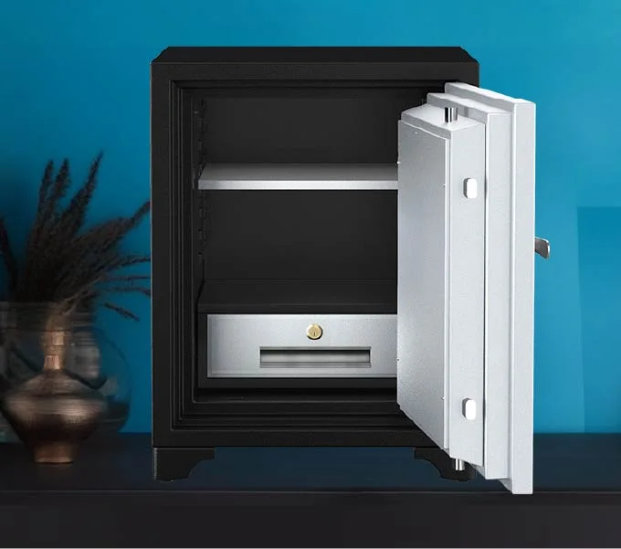 Godrej Centiguard 89 Liters Steel 560 Fire Safe Home Locker (Double Keylock) Advanced snap shut mechanism